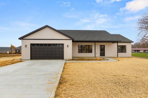 450 Fox Rd, Lexington, OH, 44904-9397 | Card Image