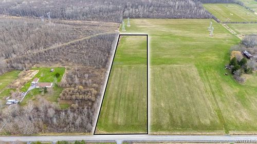 1000 Kinne Rd, Lockport, NY, 14094 | Card Image