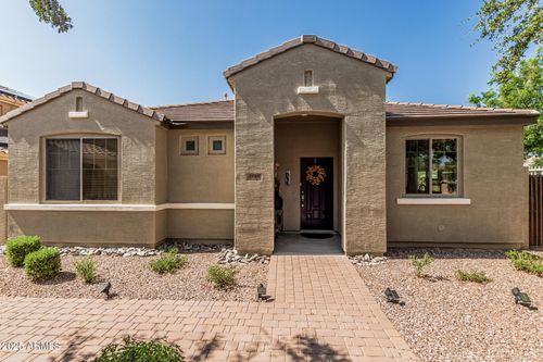 1849 S Balboa Dr, Gilbert, AZ, 85295-9055 | Card Image