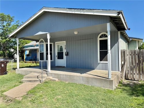 710 E C Ave, Kingsville, TX, 78363-3920 | Card Image