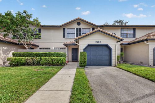 9189 Vineyard Lake Drive, Plantation, FL, 33324 | Card Image