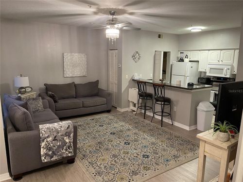 2207-10764 70th Ave, SEMINOLE, FL, 33772-6375 | Card Image