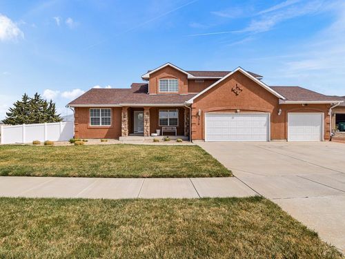 2310 Stone Pine Dr, Pueblo, CO, 81005-3531 | Card Image