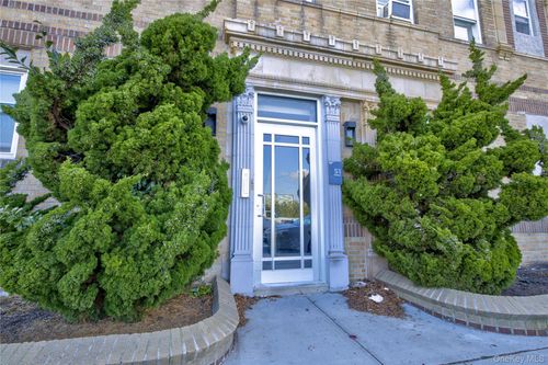 3-51 Georgia Ave, Long Beach, NY, 11561-1201 | Card Image