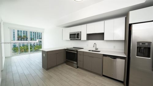 616-321 Ne 26th St, Miami, FL, 33137-4745 | Card Image