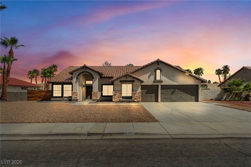 2640 Rosanna St, Las Vegas, NV, 89117-3050 | Card Image