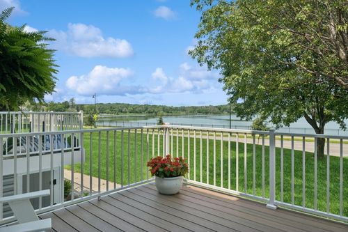apt-g-1601 W Wayzata Blvd, Long Lake, MN, 55356-9698 | Card Image