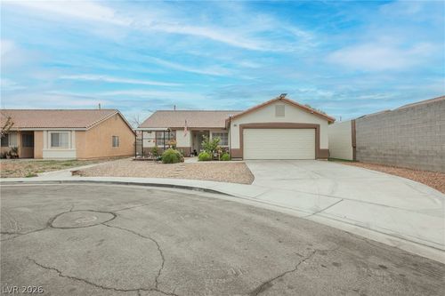 3021 Robincrest Ct, North Las Vegas, NV, 89031-2246 | Card Image