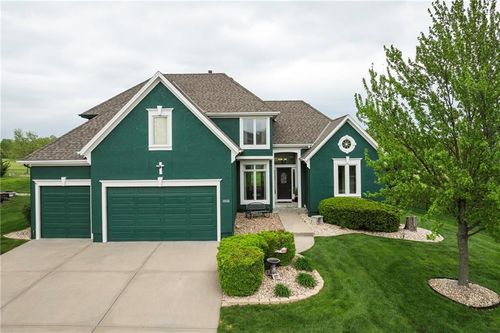 4417 N 141st St, Basehor, KS, 66007-5263 | Card Image