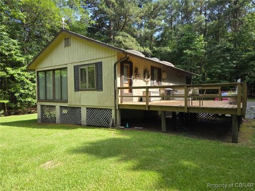 134 Dove Hvn, Deltaville, VA, 23043-2114 | Card Image