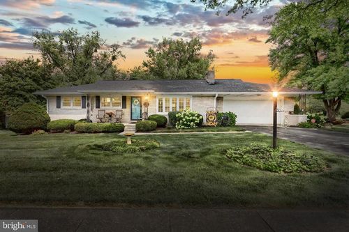 20 Davidson Dr, YORK, PA, 17402-3203 | Card Image