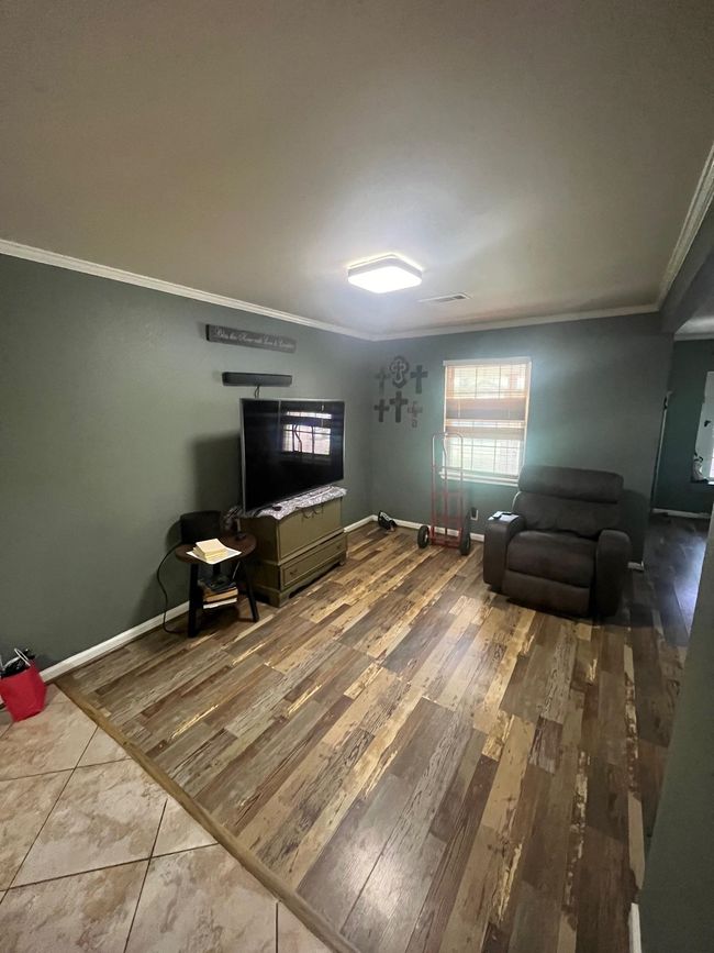 2915 Avenue G, House other with 4 bedrooms, 1 bathrooms and null parking in Nederland TX | Image 6