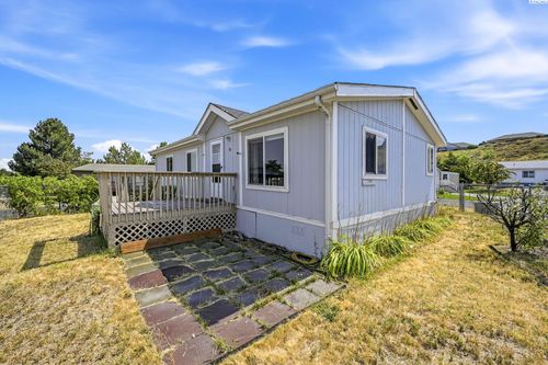 39-255 Nw Golden Hils, Pullman, WA, 99163 | Card Image