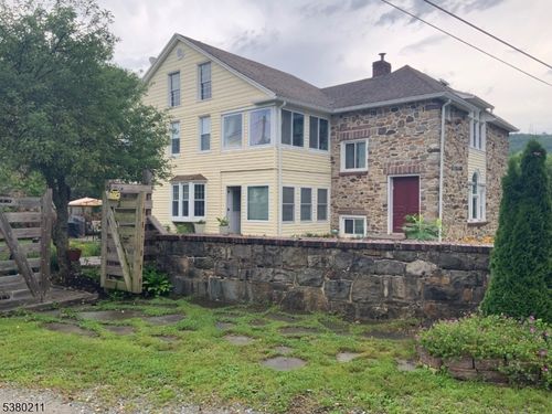 48 Willever Lake Rd, Oxford, NJ, 07863-3324 | Card Image