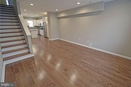 1338 S 18th St, PHILADELPHIA, PA, 19146-4647 | Card Image