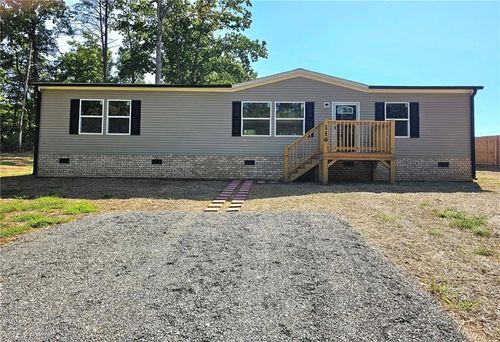116 Brookfield Dr, Mount Airy, NC, 27030-7482 | Card Image