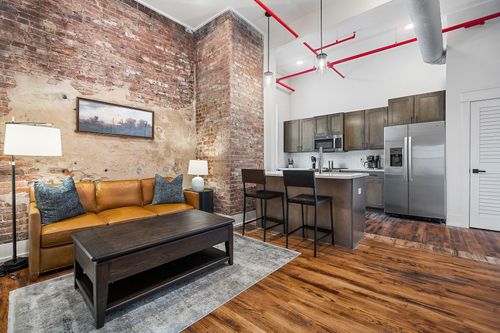 402-211 W Colville St, Mcminnville, TN, 37110-3210 | Card Image