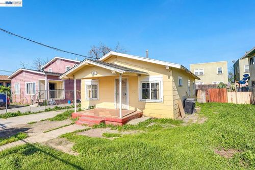 1061 71st Ave, Oakland, CA, 94621 | Card Image