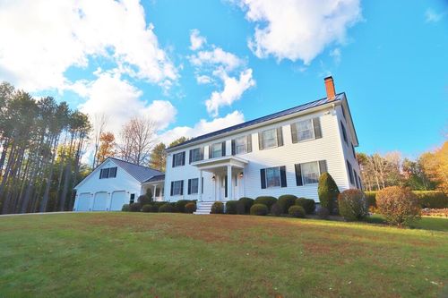 2101 Ohio St, Bangor, ME, 04401-2017 | Card Image