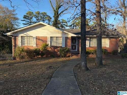 104 26th Ave Nw, CENTER POINT, AL, 35215-2521 | Card Image