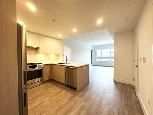 318-4780 Hastings St, Burnaby, BC, V5C0P4 | Card Image