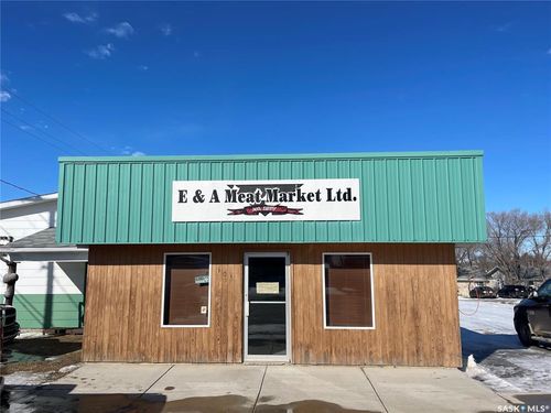 101 1 St N, Saint Brieux, SK, S0K2A1 | Card Image