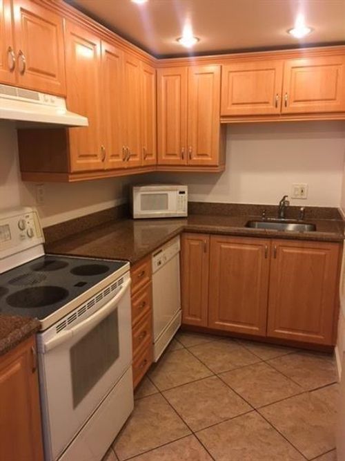apt-127-411 Se 8th St, Deerfield Beach, FL, 33441-5540 | Card Image