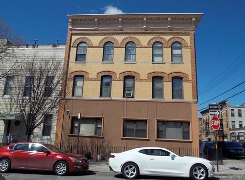 1b-690 fairview Ave, New York, NY, 11385 | Card Image