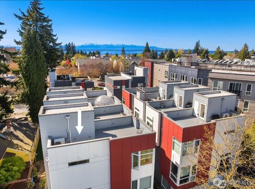 d-9032 14th Ave Nw, Seattle, WA, 98117-3407 | Card Image