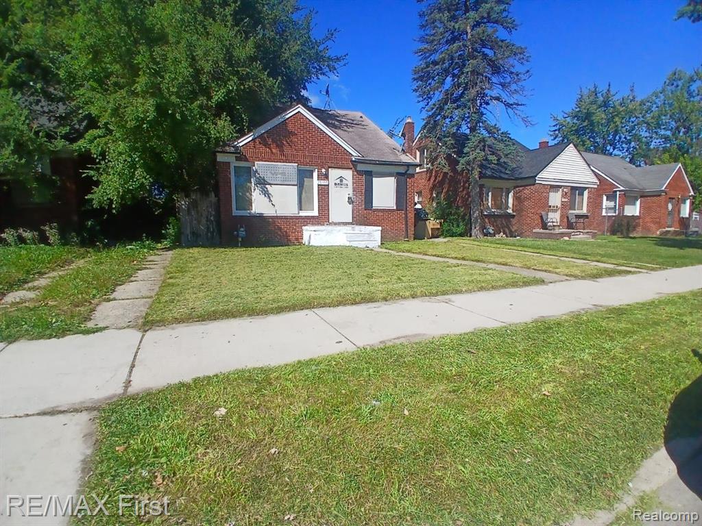 Hubbell St, Detroit, MI 48235