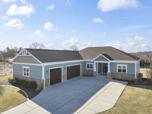N3939 Prairie Ridge Lane, Sullivan, WI, 53137 | Card Image