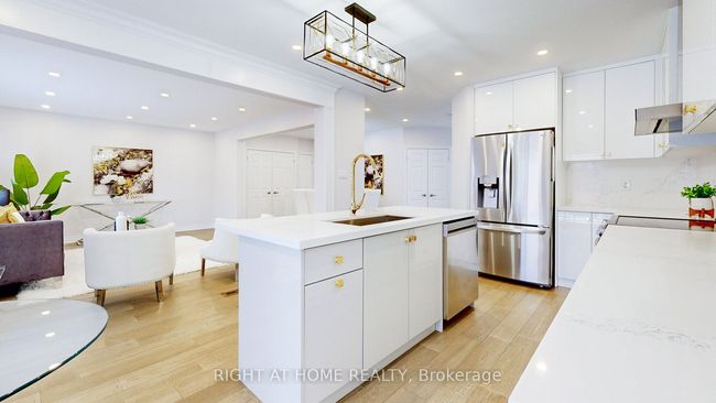 28 Beaton Ave, House other with 6 bedrooms, 4 bathrooms and 4 parking in Maple ON | Image 13