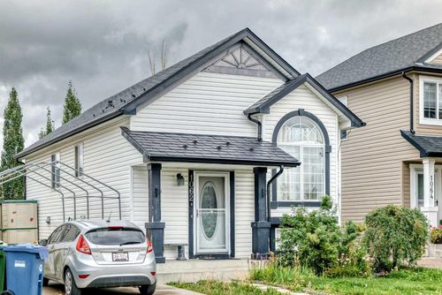 1062 Bridlemeadows Manor Sw, Calgary, AB, T2Y4L1 | Card Image