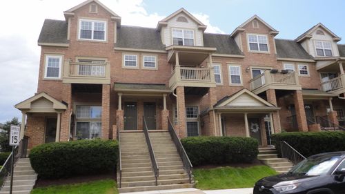 2856 Barclay Way, Ann Arbor, MI, 48105-9462 | Card Image