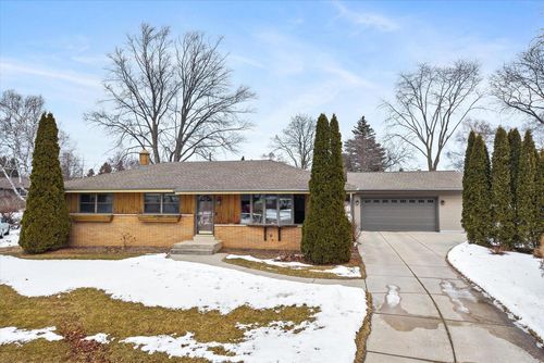 1624 Randy Circle, Port Washington, WI, 53074 | Card Image