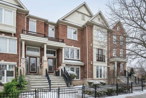 73 Baker Hill Blvd, Stouffville, ON, L4A0T8 | Card Image