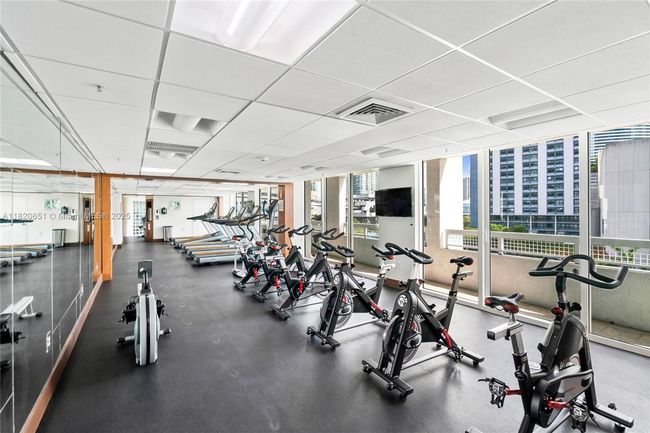 APT-707 - 31 Se 5 Th St, Condo with 1 bedrooms, 1 bathrooms and null parking in Miami FL | Image 23