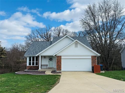 302 Birmingham Dr, O Fallon, MO, 63366-7412 | Card Image