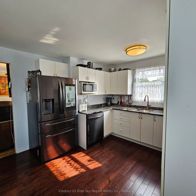 84 Gladstone Ave, House other with 4 bedrooms, 2 bathrooms and 5 parking in North Bay ON | Image 12