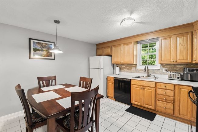 APT-3 - 112 Cocasset St, Condo with 2 bedrooms, 3 bathrooms and 2 parking in Foxboro MA | Image 7