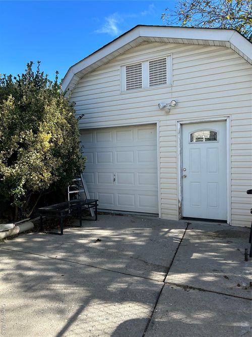 32-13 202nd St, Bayside, NY, 11361 | Card Image