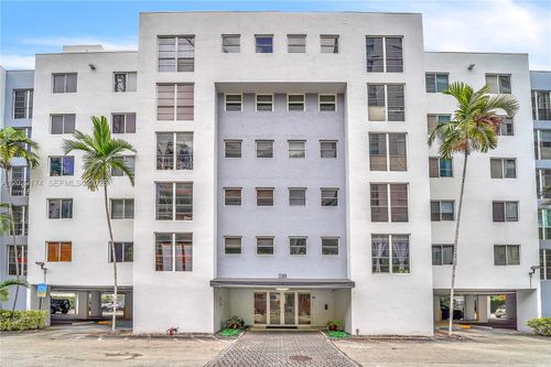 209-210 Sw 11th St, Miami, FL, 33130-4064 | Card Image