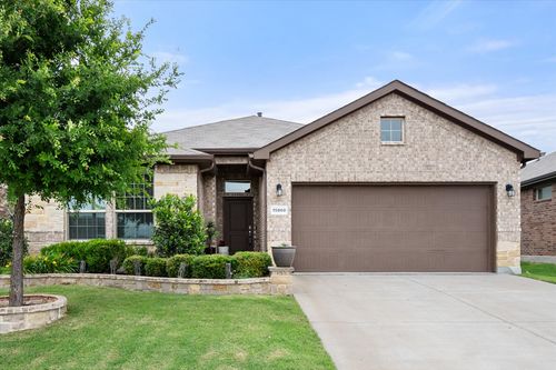 15860 Farringdon St, Justin, TX, 76247-3362 | Card Image