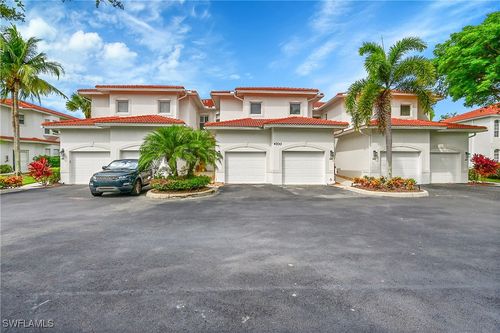 612-4700 Yacht Harbor Dr, NAPLES, FL, 34112-4293 | Card Image