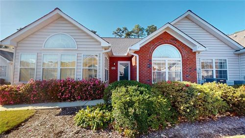 110 Villa Dr, Poquoson, VA, 23662-1976 | Card Image