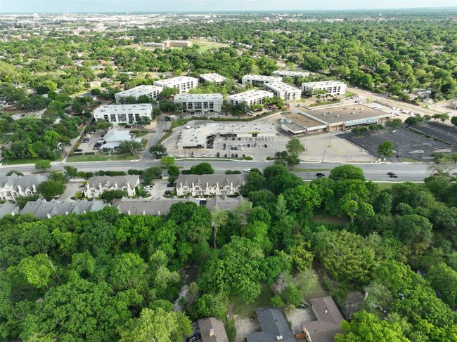 8705 Tudor Pl, Townhouse with 3 bedrooms, 3 bathrooms and null parking in Dallas TX | Image 30