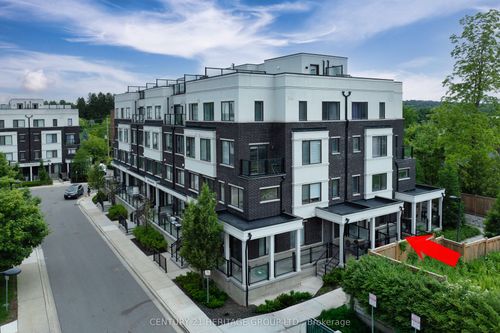 27-200 Alex Gardner Cir, Aurora, ON, L4G3G5 | Card Image