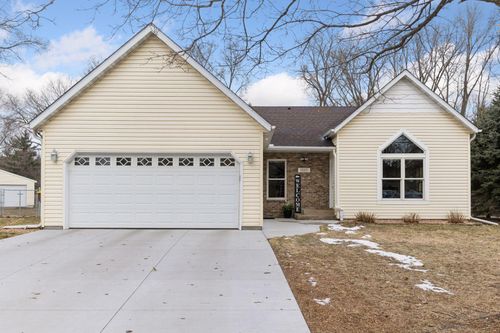 1885 Garden Ln, White Bear Lake, MN, 55110-6605 | Card Image