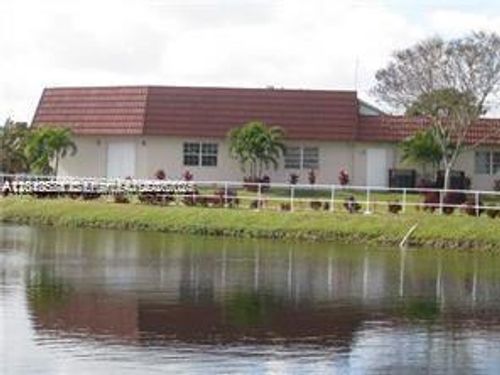 5-20310 Ne 2nd Ave, Miami Gardens, FL, 33179-2329 | Card Image