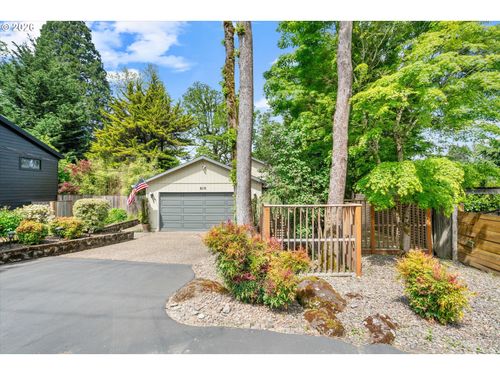 810 Mcvey Ave, Lake Oswego, OR, 97034-4839 | Card Image